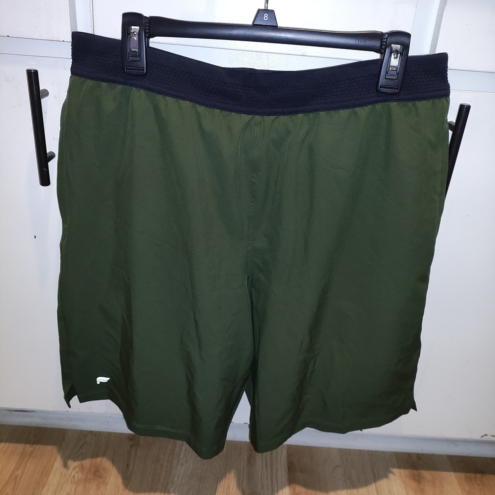 Men's Athletic Shorts in Green